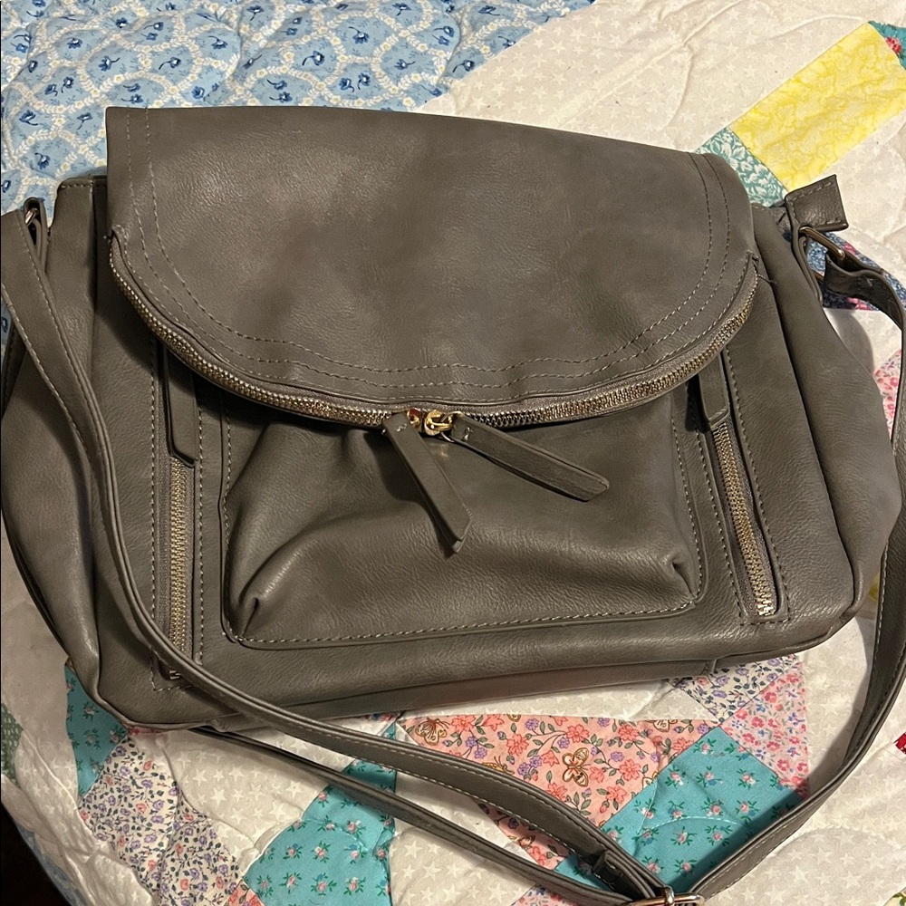 Women's Gray Crossbody Shoulder Bag - Stylish Everyday Tote
